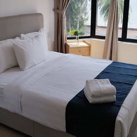Mutiara Melaka Beach Resort - Islamic Compliance Only Tangga Batu Exterior photo