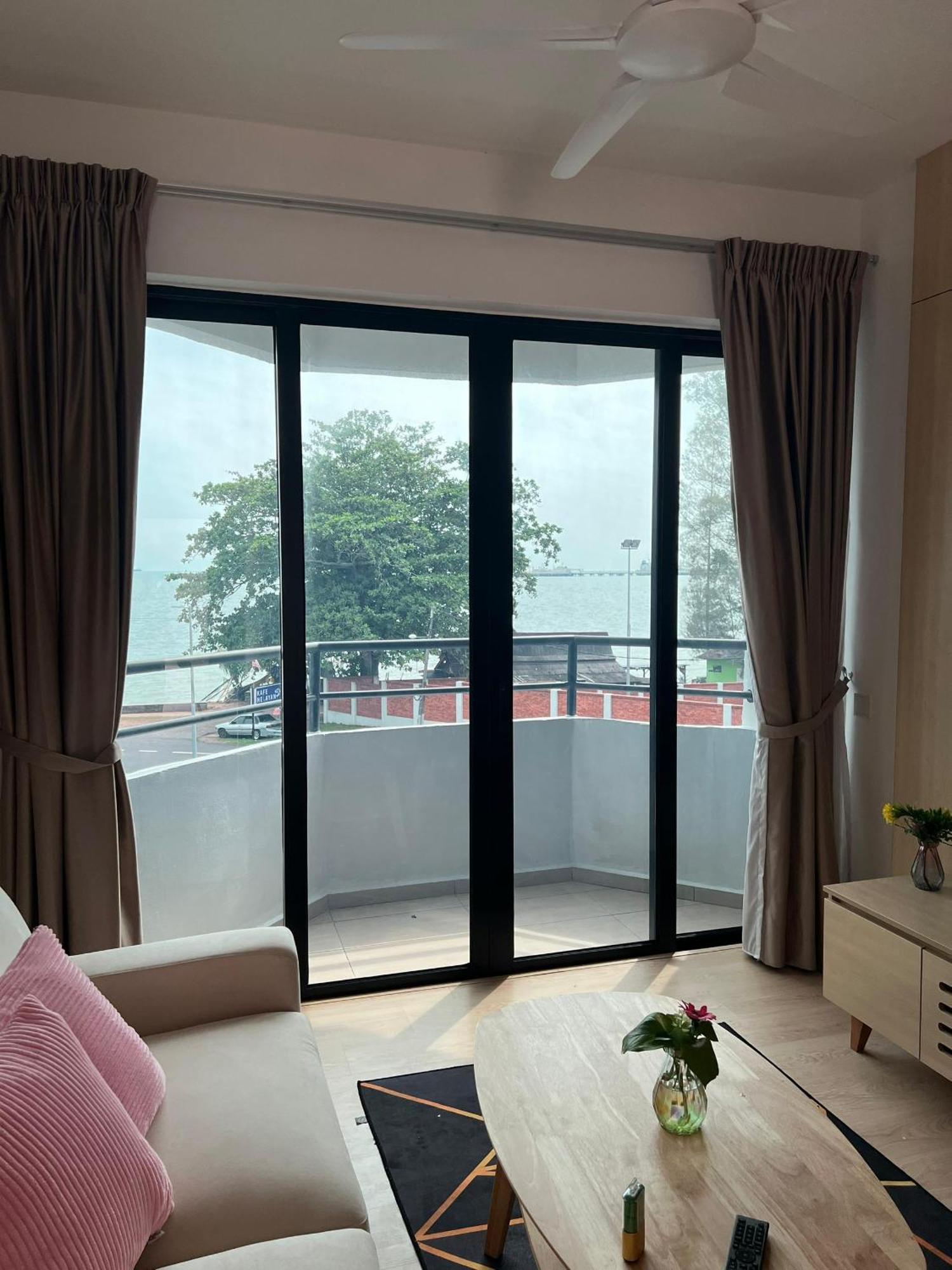 Mutiara Melaka Beach Resort - Islamic Compliance Only Tangga Batu Exterior photo